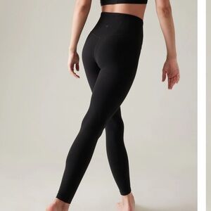 [XS] NWT Athleta Black Ultra High-Waist Elation 7/8 Tight Yoga Legging